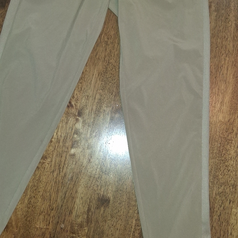 Athleta women’s “Brooklyn Ankle Pant”, color Tan size 4 - Picture 6 of 10